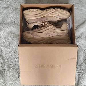 Steve Madden Tan Possessions Size 11